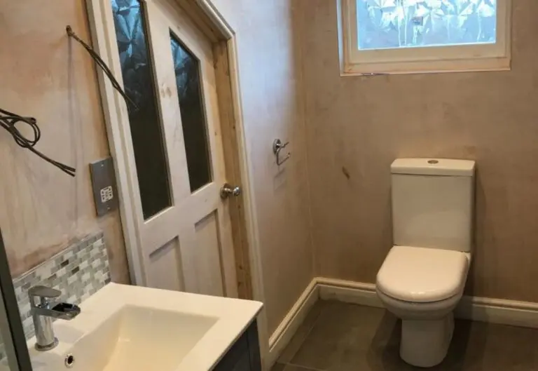 Toilet and basin fitted by Heat365 in a Sheffield bathroom